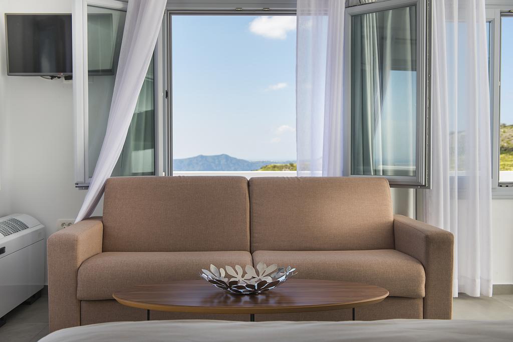 Hotel Impressive One Ormos Athinios Exteriér fotografie